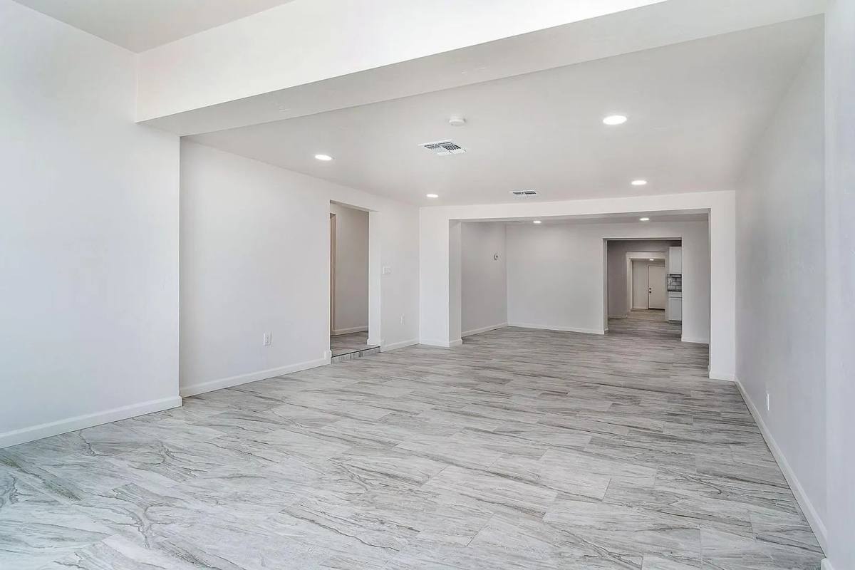 Apartment for rent at 1017 E W Circle Dr, Tucson, AZ 85719