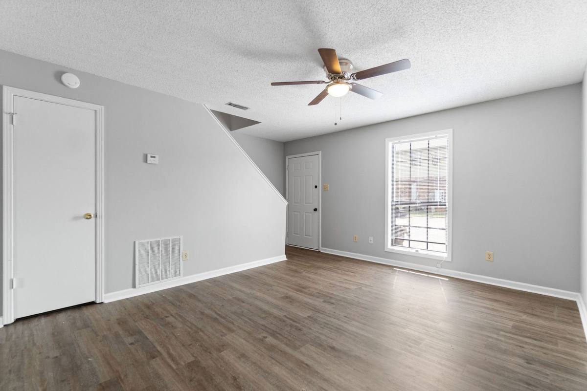 Apartment for rent at 121 Stephanie Dr, Clarksville, TN 37042