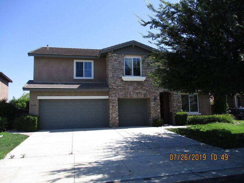 House for rent at 32240 Orange Blossom Dr, Winchester, CA 92596