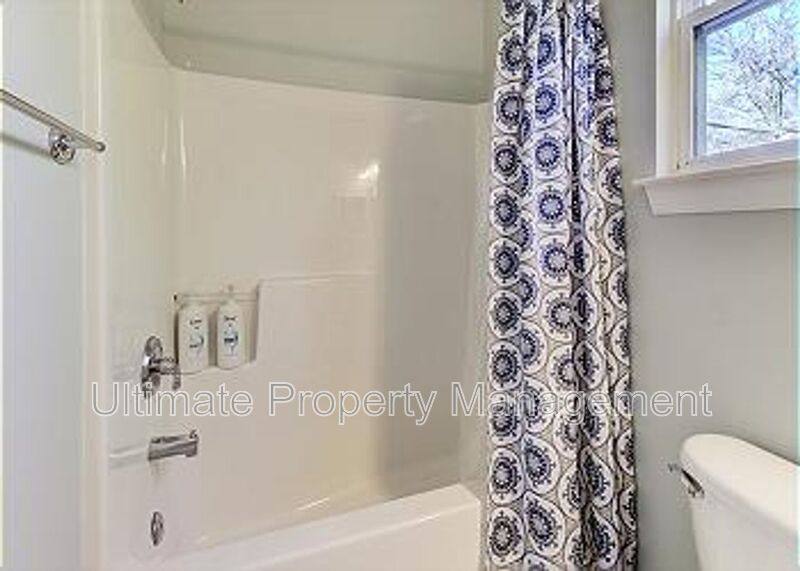 Apartment for rent at 618 S 3rd St #2, Wilmington, NC 28401