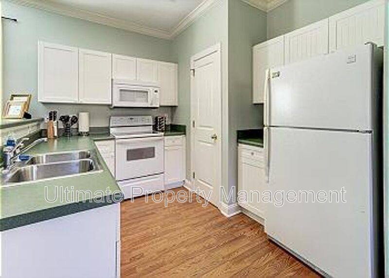 Apartment for rent at 618 S 3rd St #2, Wilmington, NC 28401