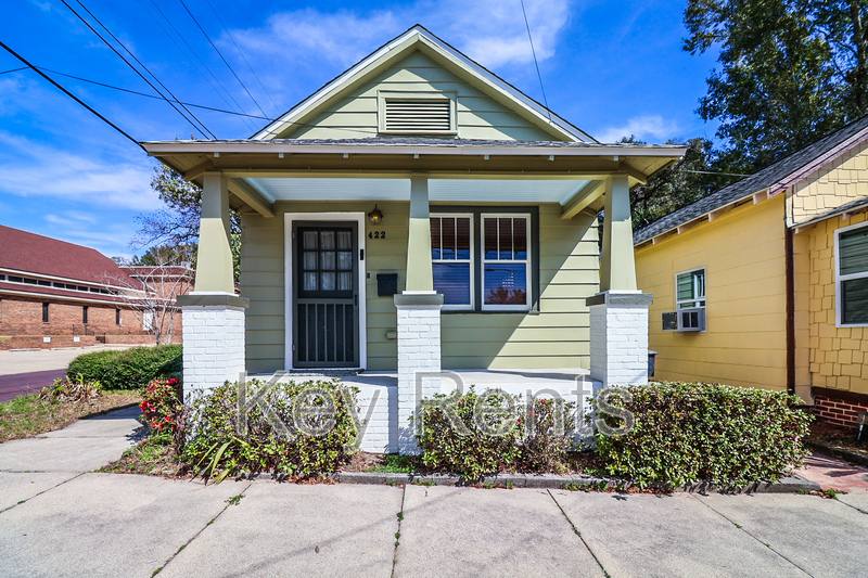 House for rent at 422 N Davis Highway, Pensacola, FL 32501
