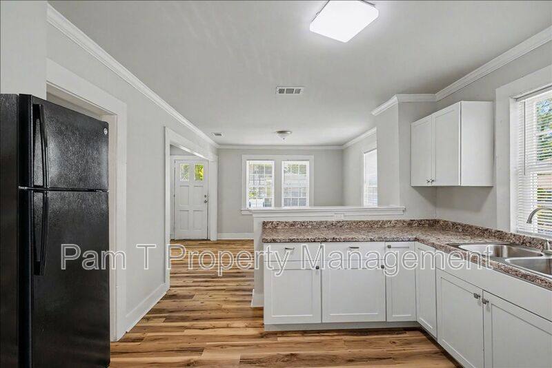 House for rent at 628 W 48th St, Savannah, GA 31401