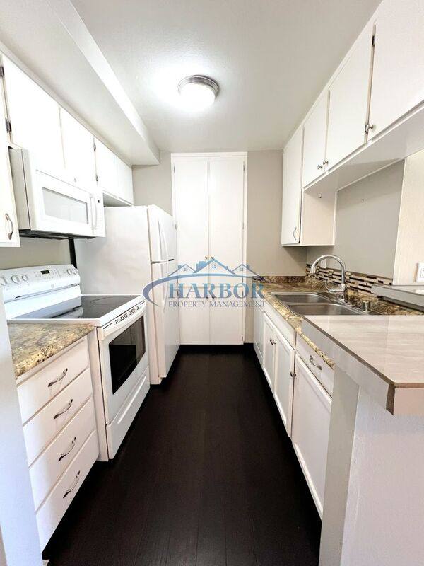 Condo for rent at 23318 Sesame St #H, Torrance, CA 90502