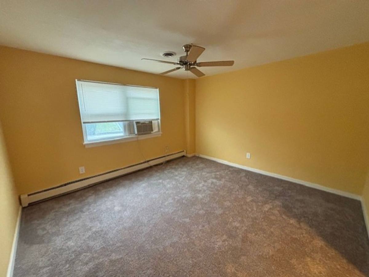 Apartment for rent at 812 Indiana Ave, Glassport, PA 15045