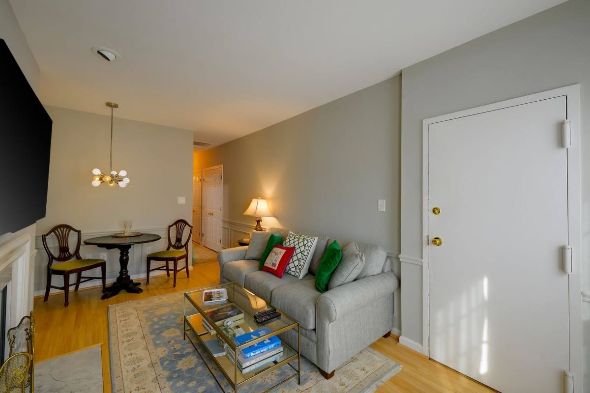 Condo for rent at 226 3rd St NE, Washington, DC 20002