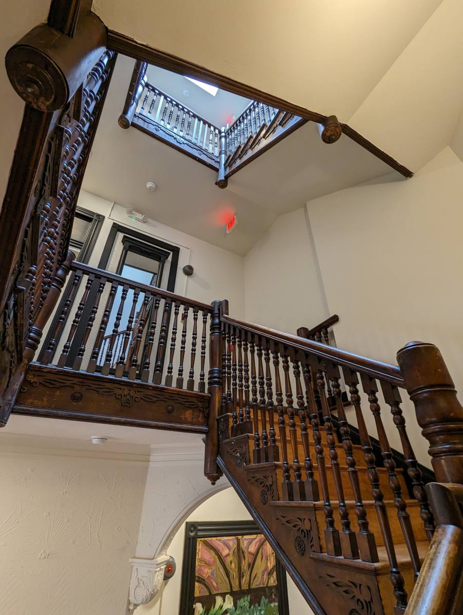 Apartment for rent at 1814 Eutaw Place #200, Baltimore, MD 21217
