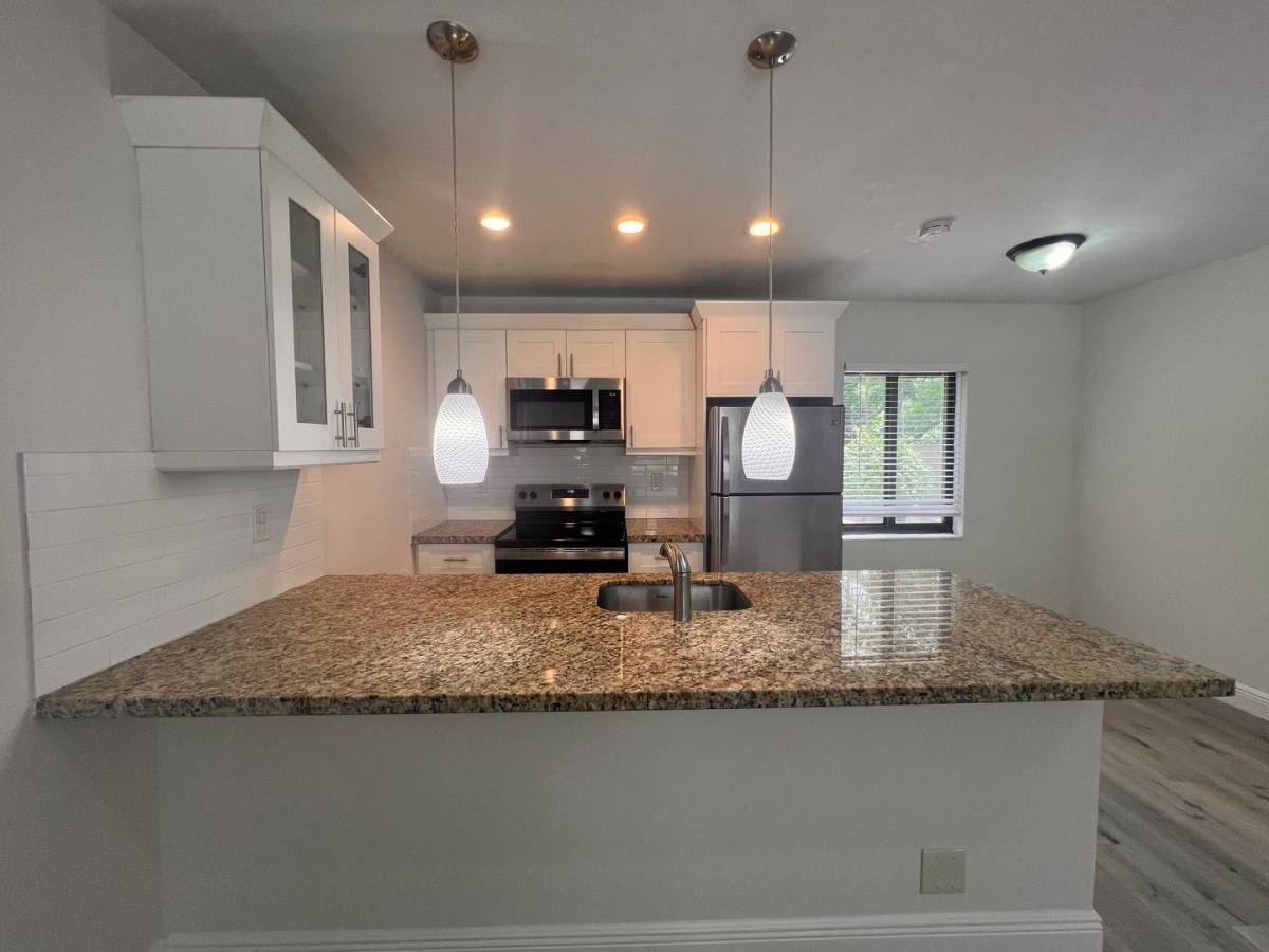 Apartment for rent at 3201 Aviation Ave, Miami, FL 33133