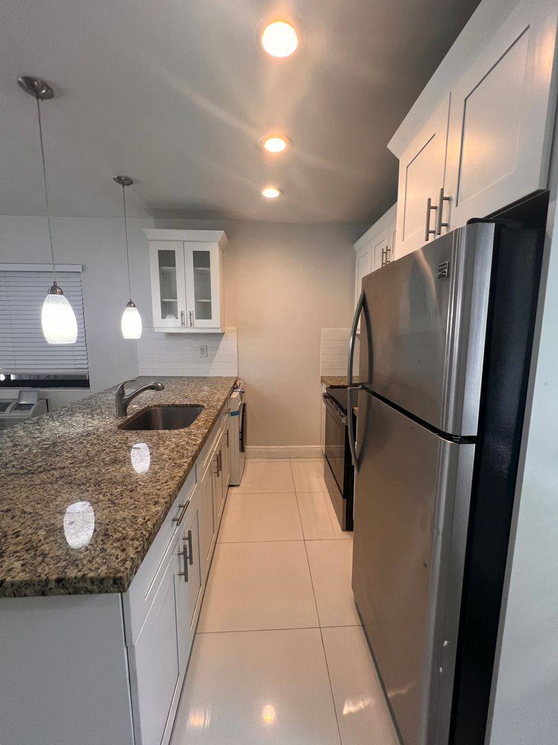 Apartment for rent at 3201 Aviation Ave, Miami, FL 33133