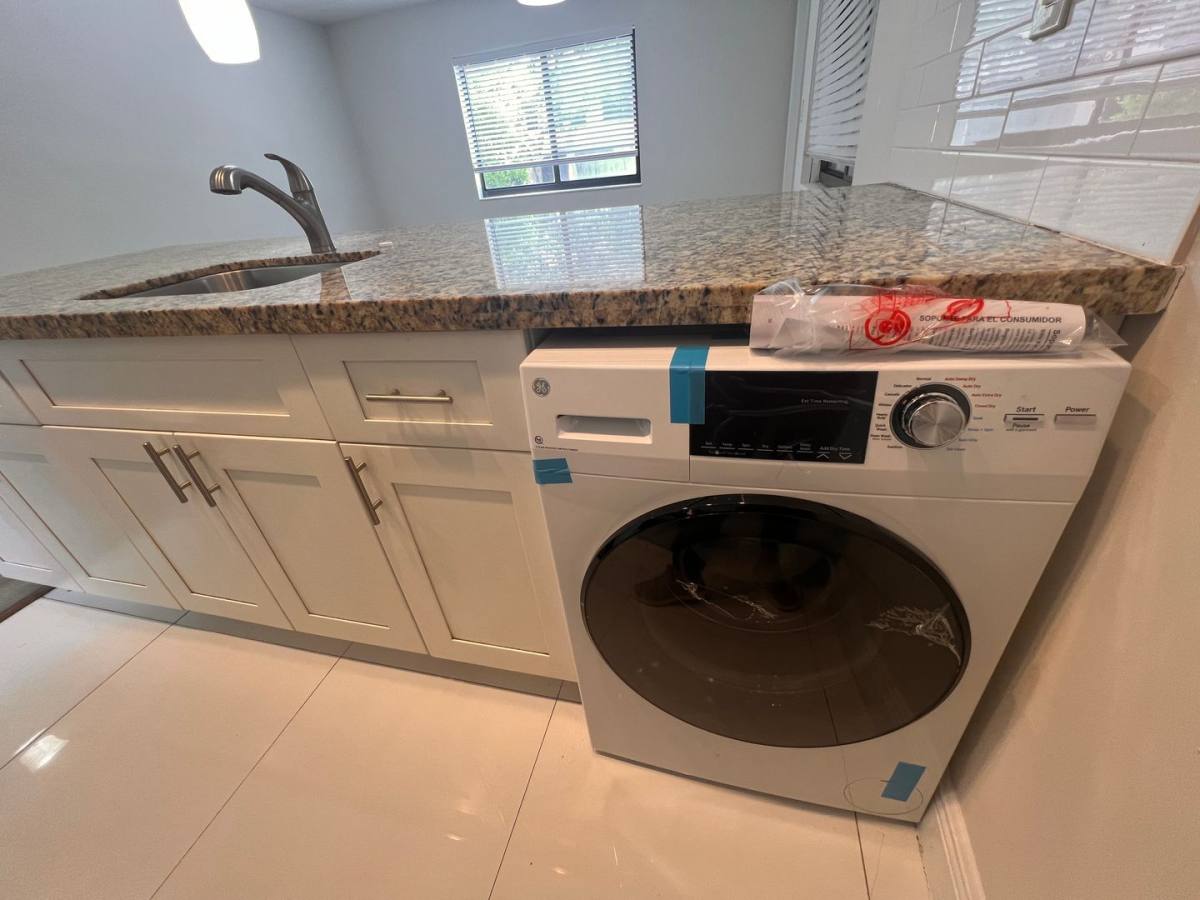 Apartment for rent at 3201 Aviation Ave, Miami, FL 33133