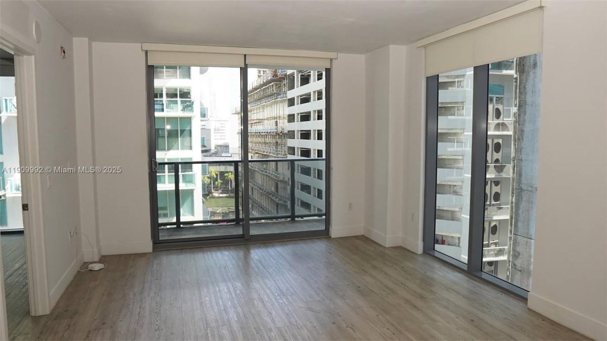 Apartment for rent at 31 SE 6th St #1108, Miami, FL 33131