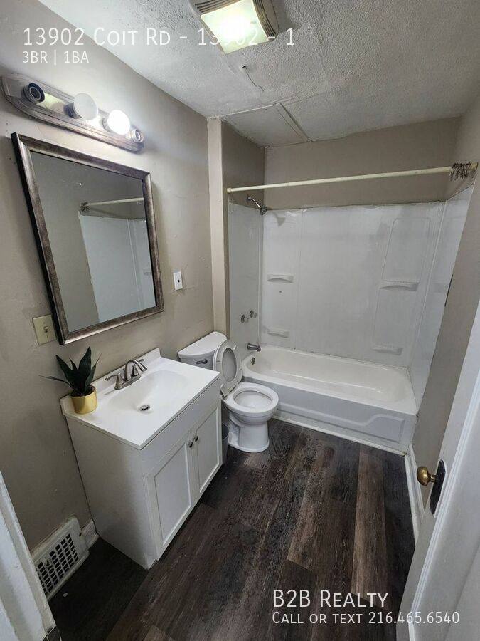 Apartment for rent at 13902 Coit Rd #1, Cleveland, OH 44110