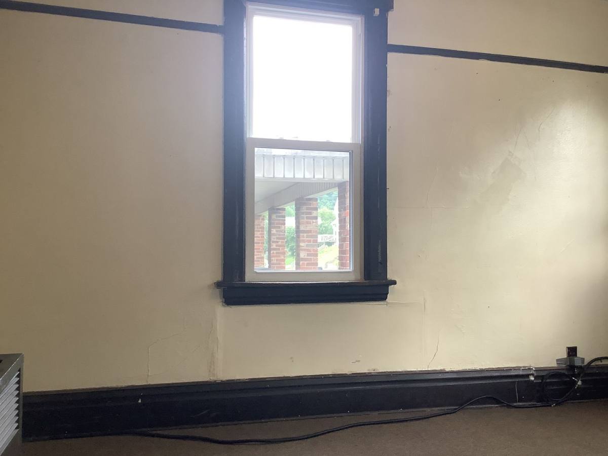 Apartment for rent at 501 - 503 McLane Ave, Morgantown, WV 26505