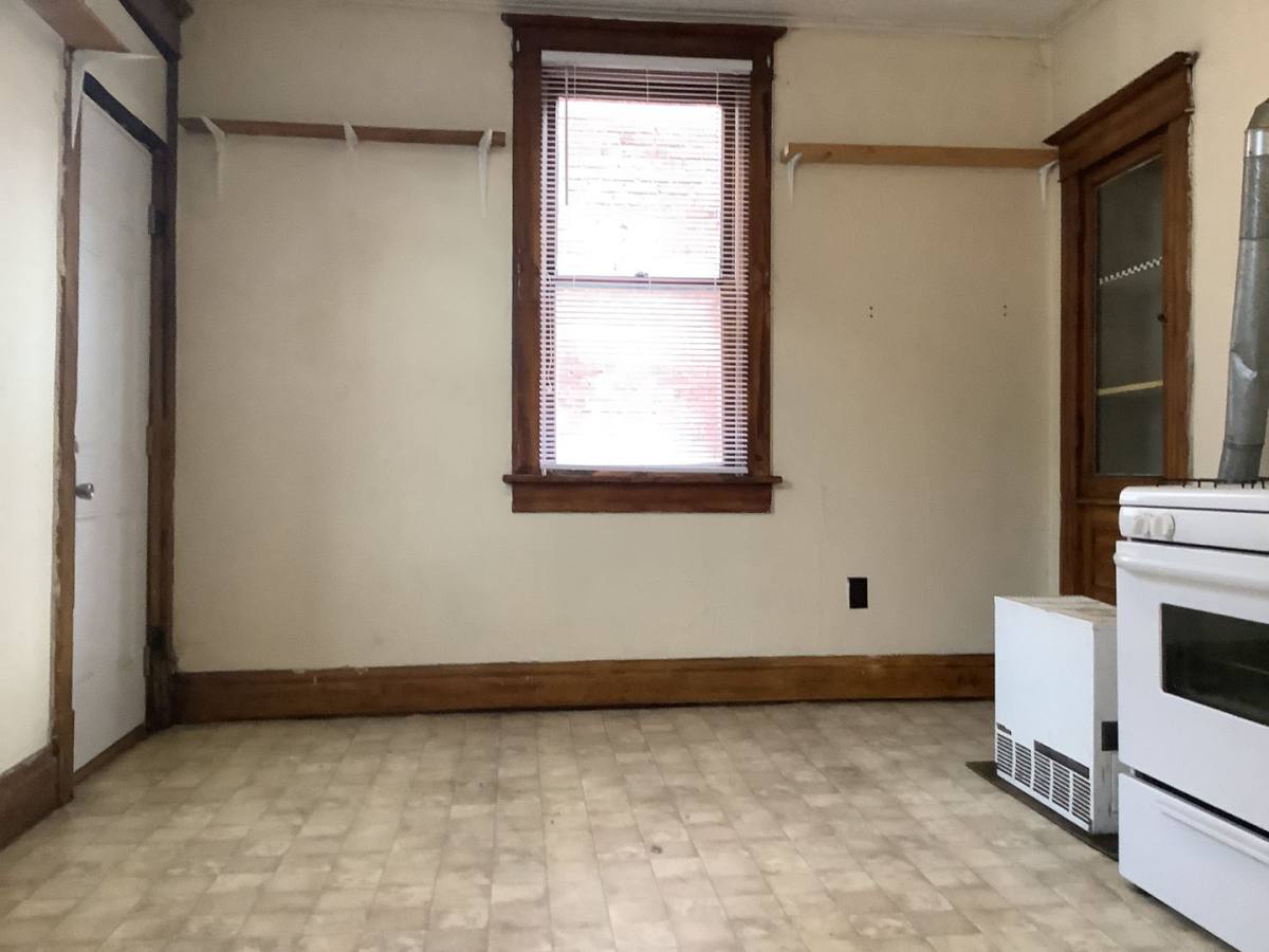 Apartment for rent at 501 - 503 McLane Ave, Morgantown, WV 26505