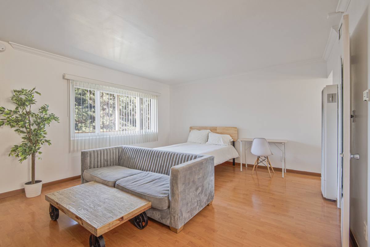 Condo for rent at 58375A 88th St #5A, Los Angeles, CA 90045