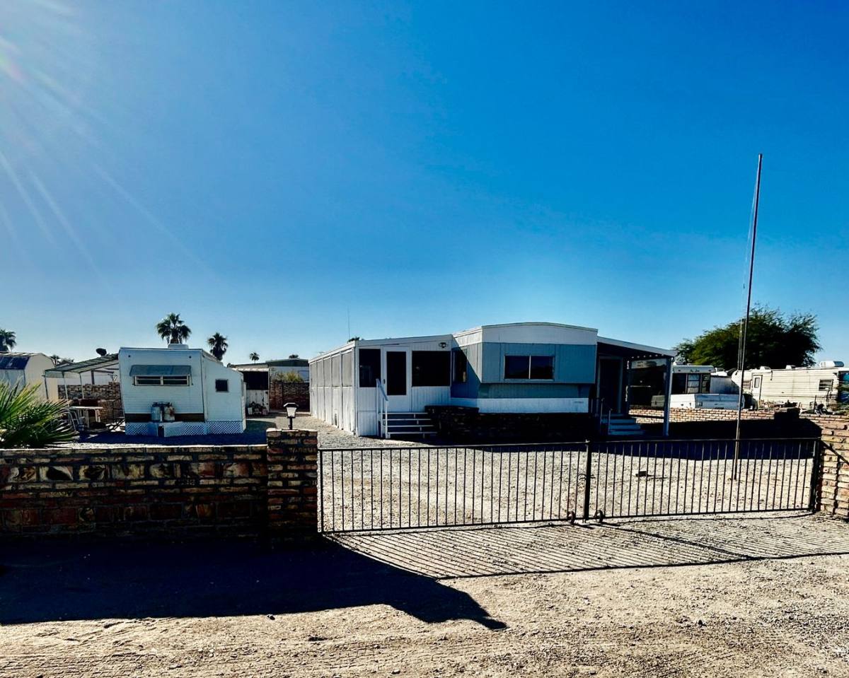 House for rent at 13291 E 40th St, Yuma, AZ 85367