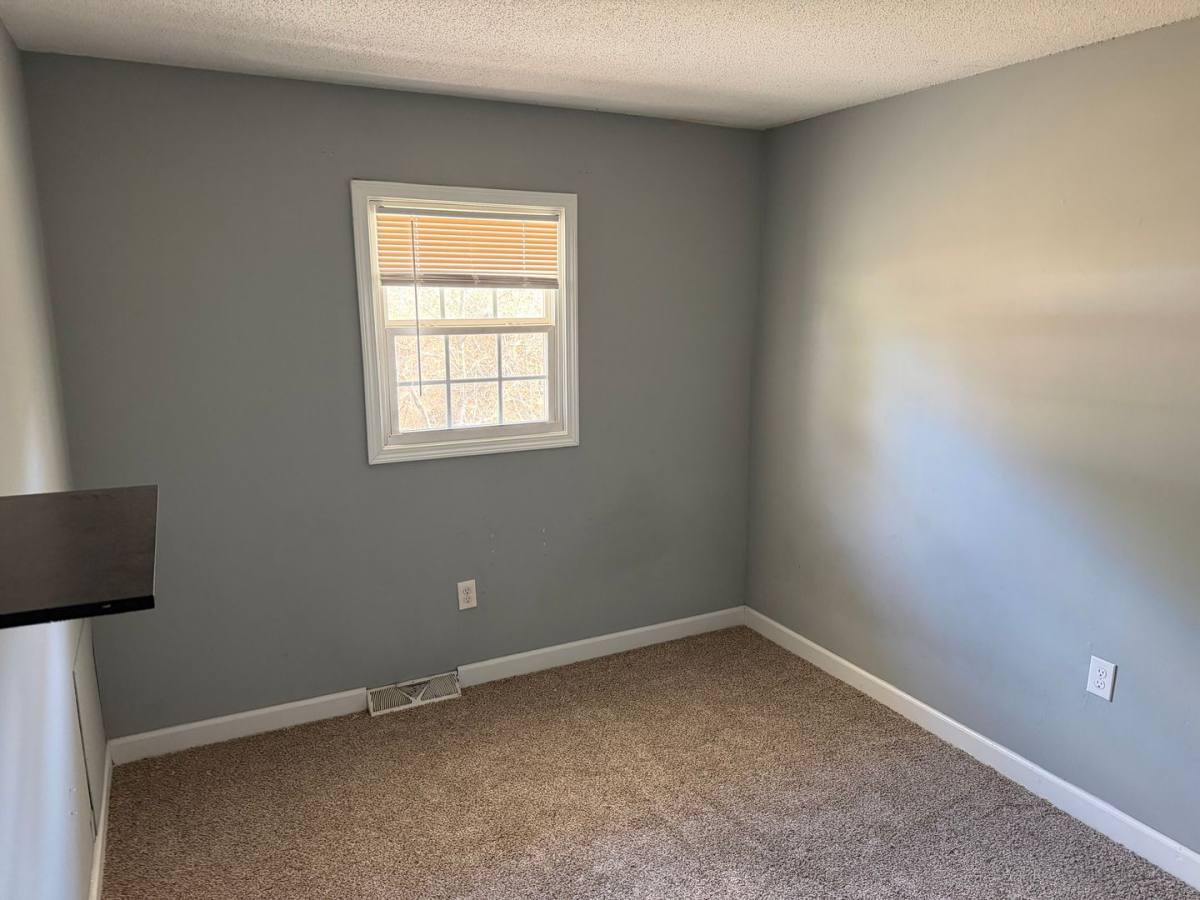 Apartment for rent at 1305 White St, Lexington, NC 27292