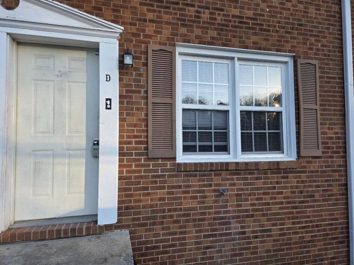 Apartment for rent at 1305 White St, Lexington, NC 27292
