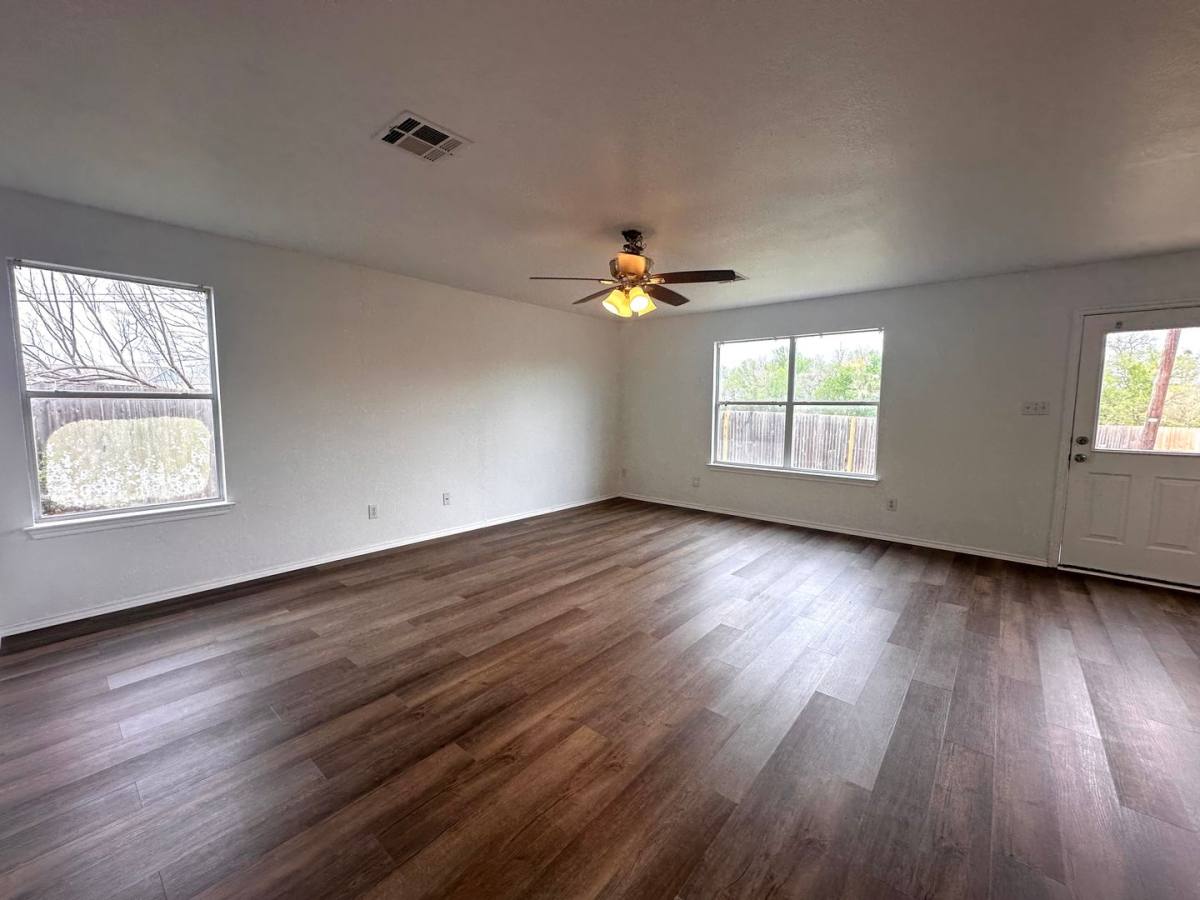 House for rent at 722 Lavaca Loop, Elgin, TX 78621
