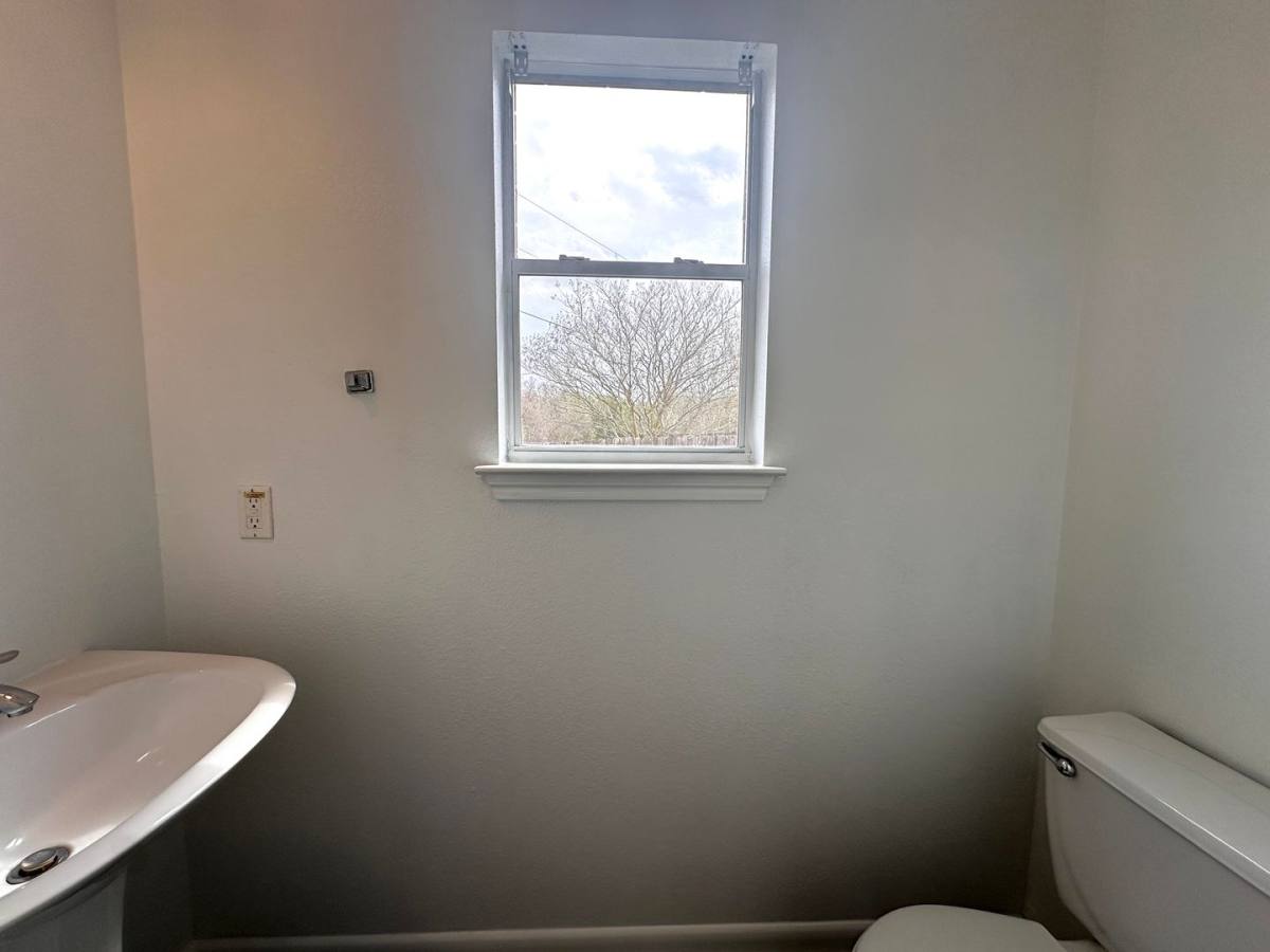House for rent at 722 Lavaca Loop, Elgin, TX 78621
