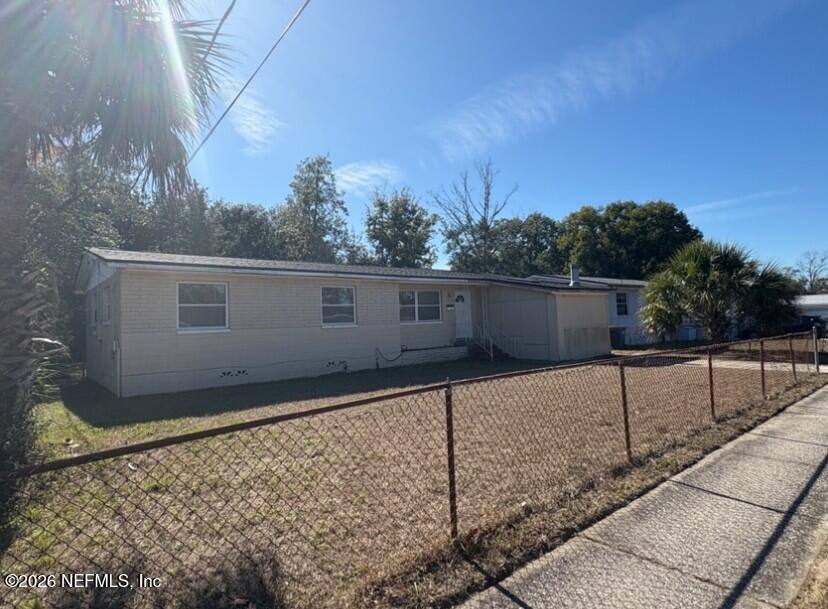 Apartment for rent at 7248 Stonehurst Rd N, Jacksonville, FL 32277