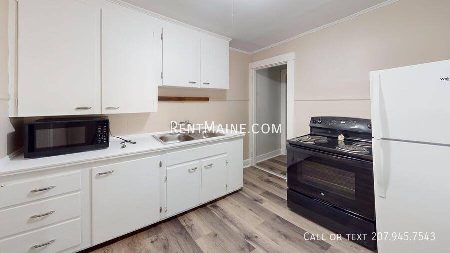 Apartment for rent at 145 Essex St #B, Bangor, ME 04401