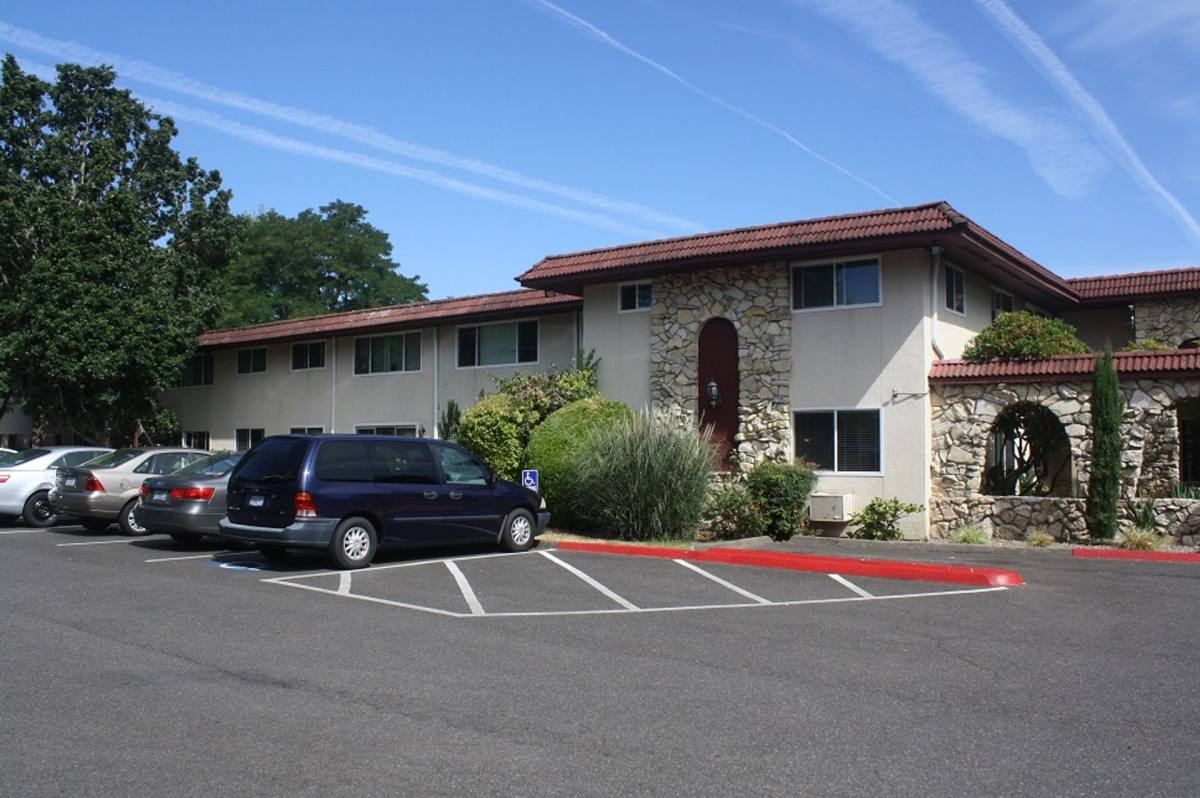 Apartment for rent at 6320 SW Lombard Ave, Beaverton, OR 97008