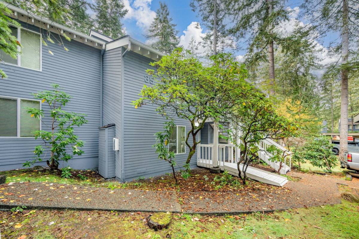 Apartment for rent at 110-135 S 329th Place, Federal Way, WA 98003