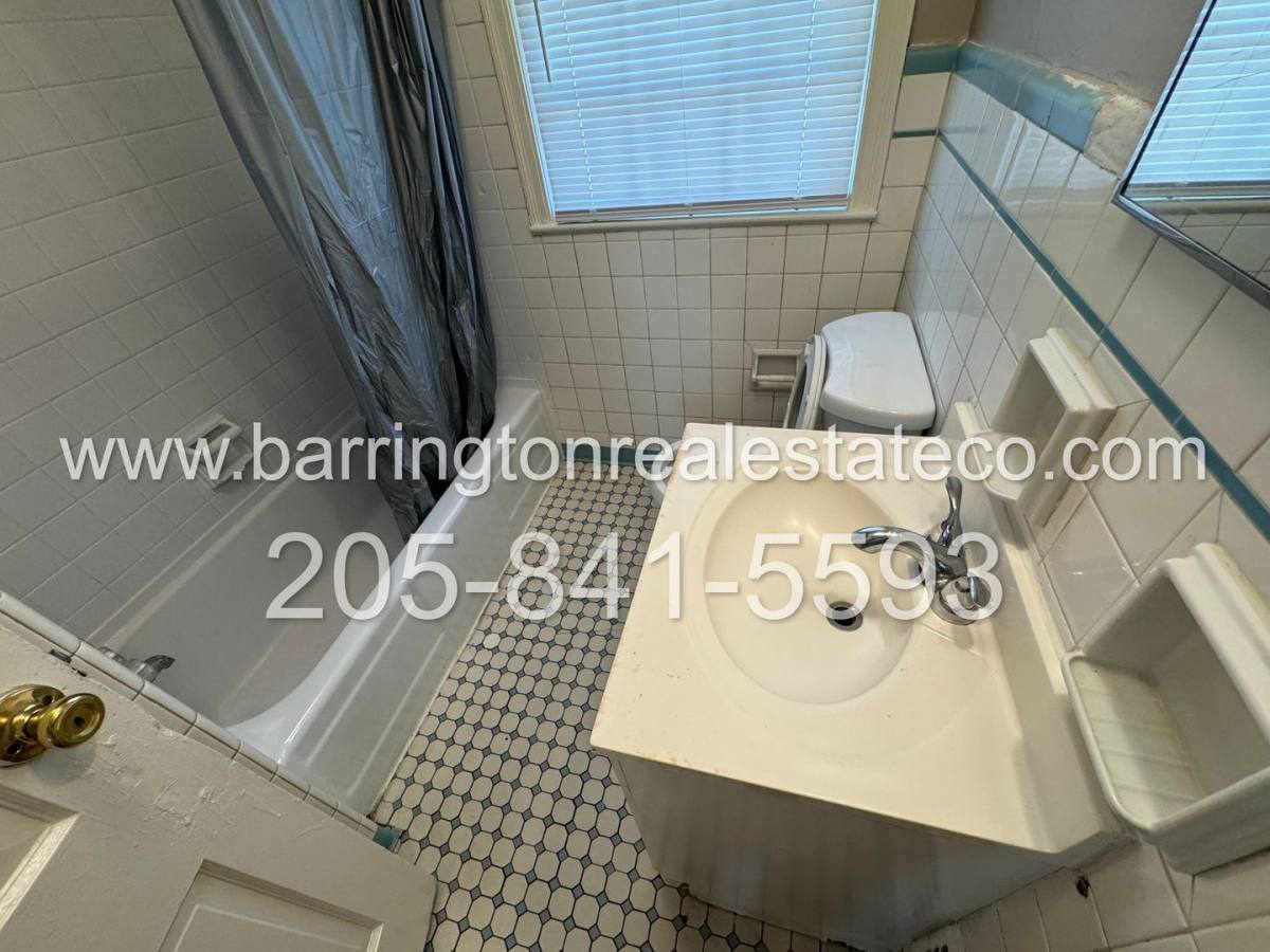 House for rent at 915 6th St W, Birmingham, AL 35204