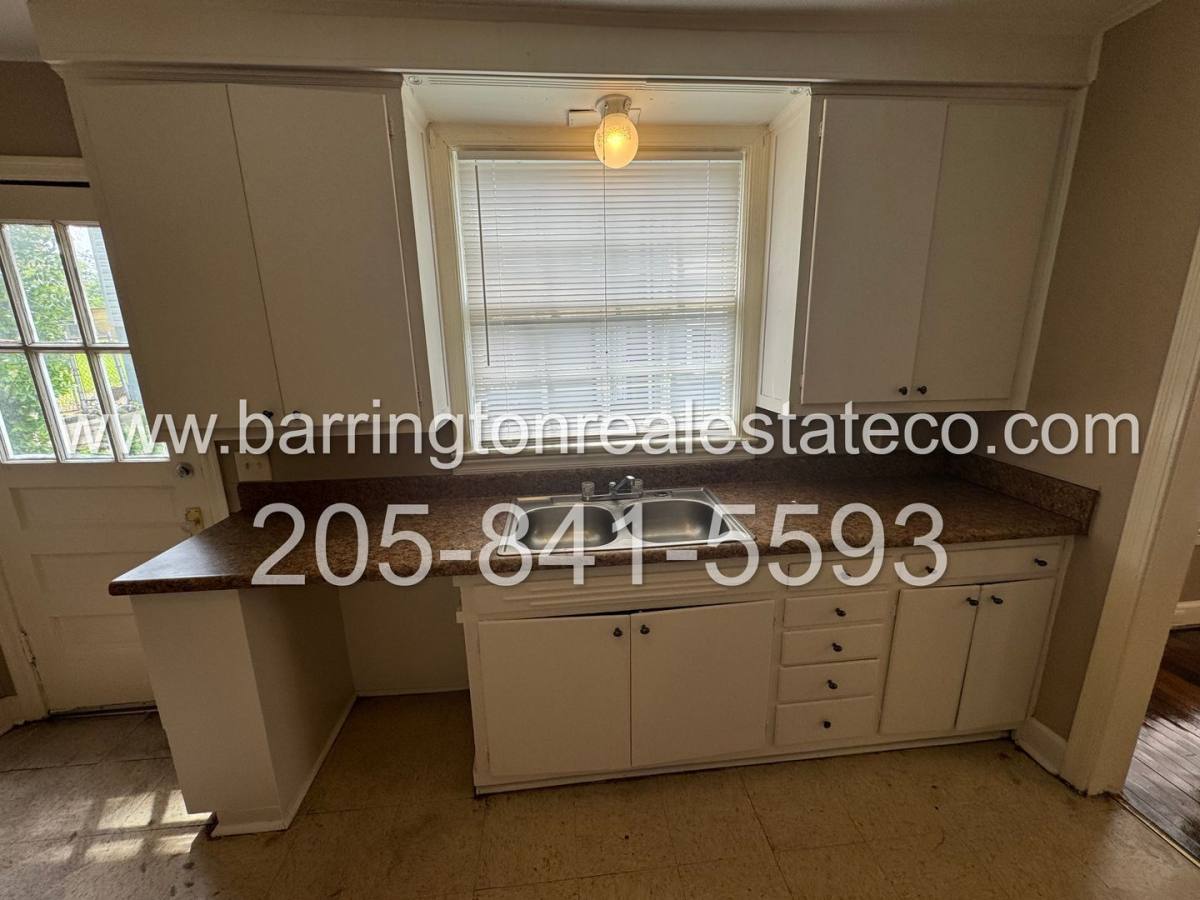 House for rent at 915 6th St W, Birmingham, AL 35204
