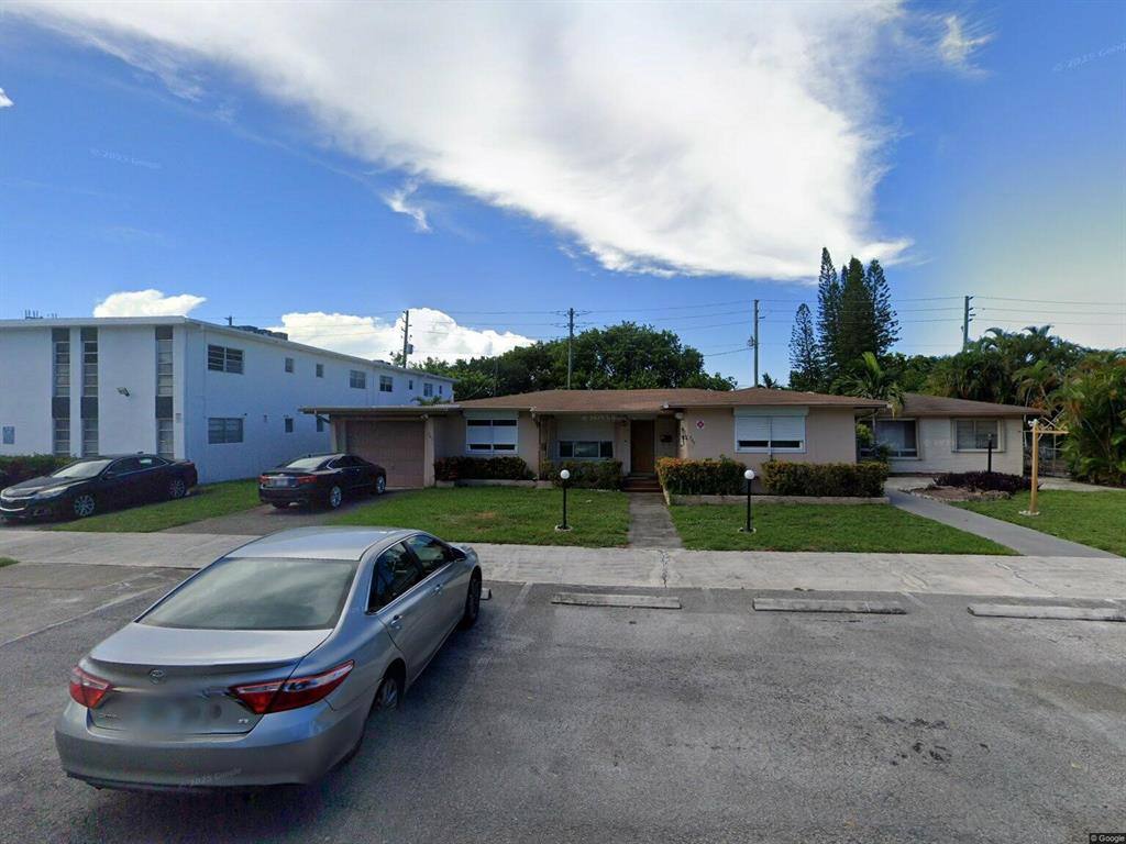 Apartment for rent at 707 NE 10th St #707-3, Hallandale, FL 33009