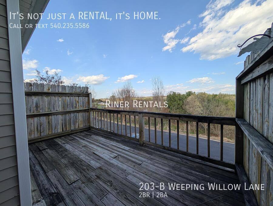 Townhouse for rent at 203-B Weeping Willow Lane, Bridgewater, VA 22812