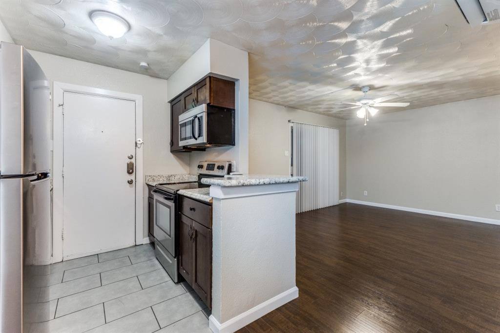Apartment for rent at 811 Skillman St #105, Dallas, TX 75214