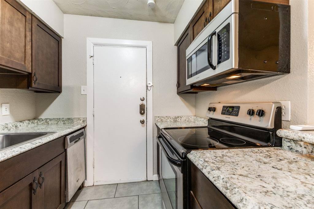 Apartment for rent at 811 Skillman St #105, Dallas, TX 75214