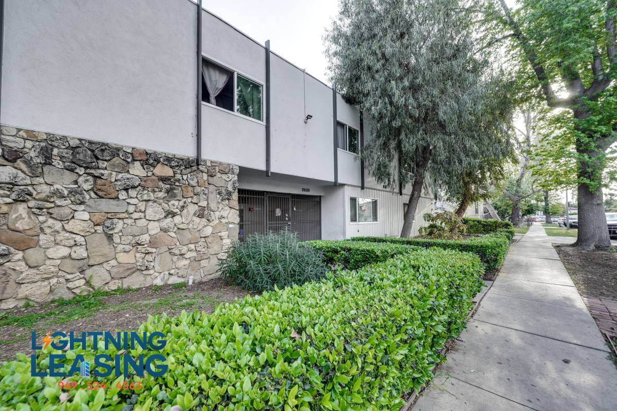 Apartment for rent at 20435 Cohasset St #3D, Winnetka, CA 91306