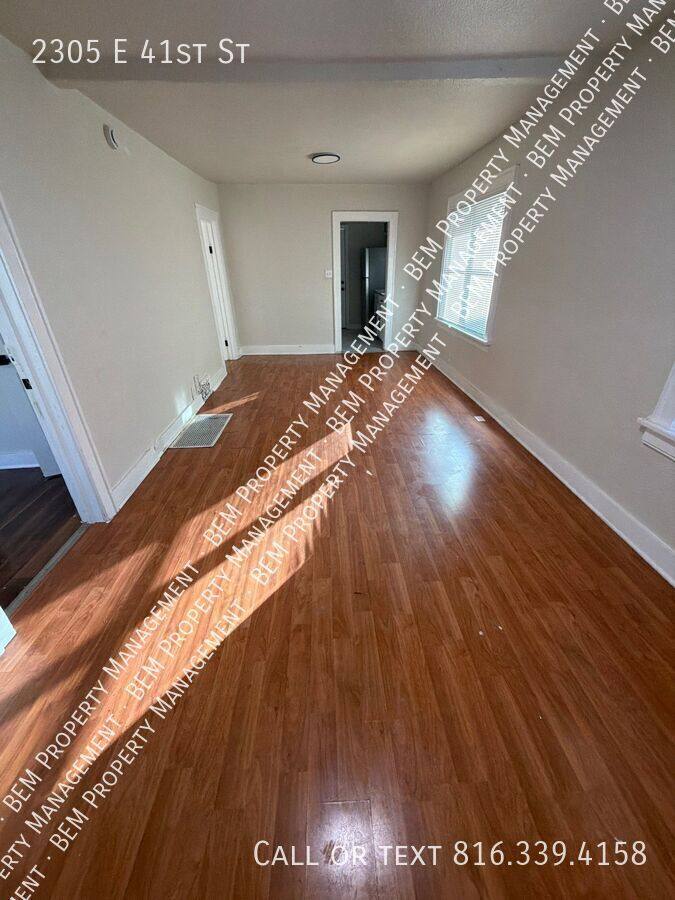 House for rent at 2305 E 41st St, Kansas City, MO 64130