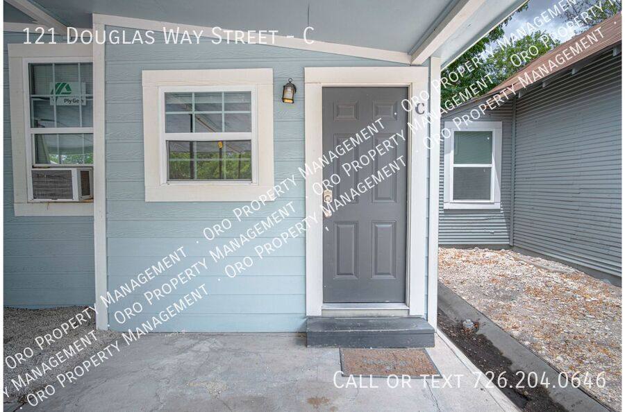 Apartment for rent at 121 Douglas Way St #C, San Antonio, TX 78210