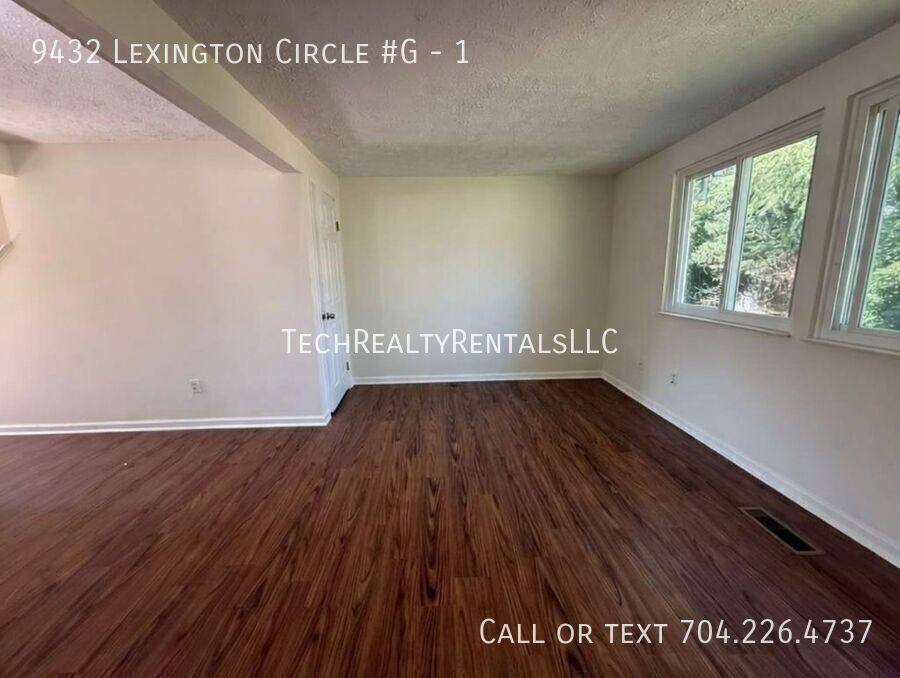 Townhouse for rent at 9432 Lexington Circle #G, Charlotte, NC 28213