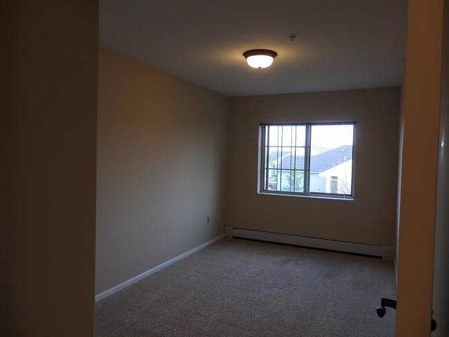 Apartment for rent at 17092 Adelmann St SE, Prior Lake, MN 55372