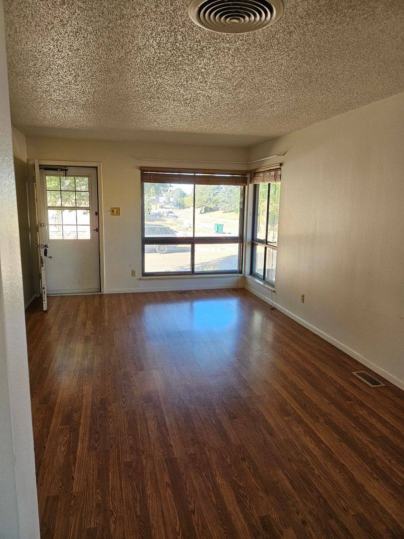 Apartment for rent at 47 Douglas Lane, Pueblo, CO 81001