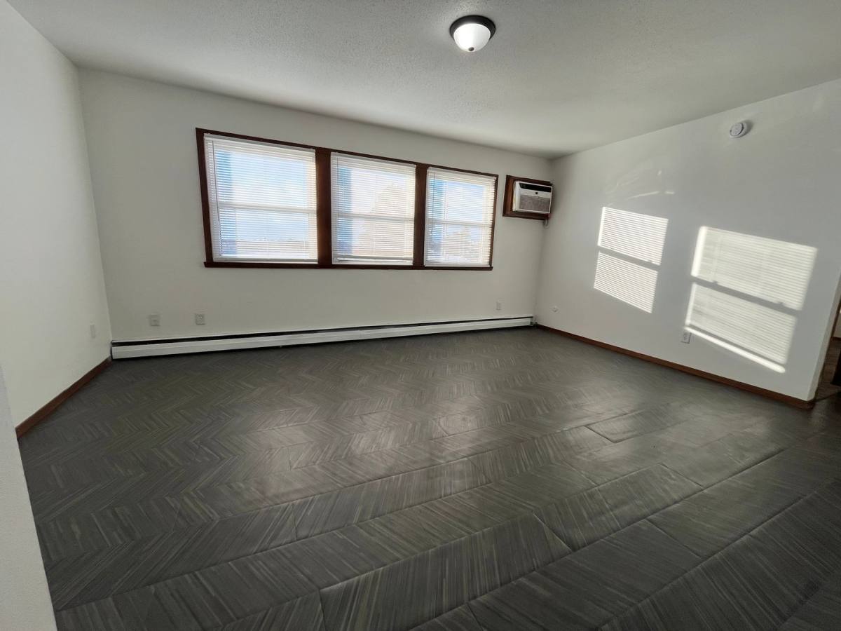 Apartment for rent at 3304 S Kiwanis Ave, Sioux Falls, SD 57105