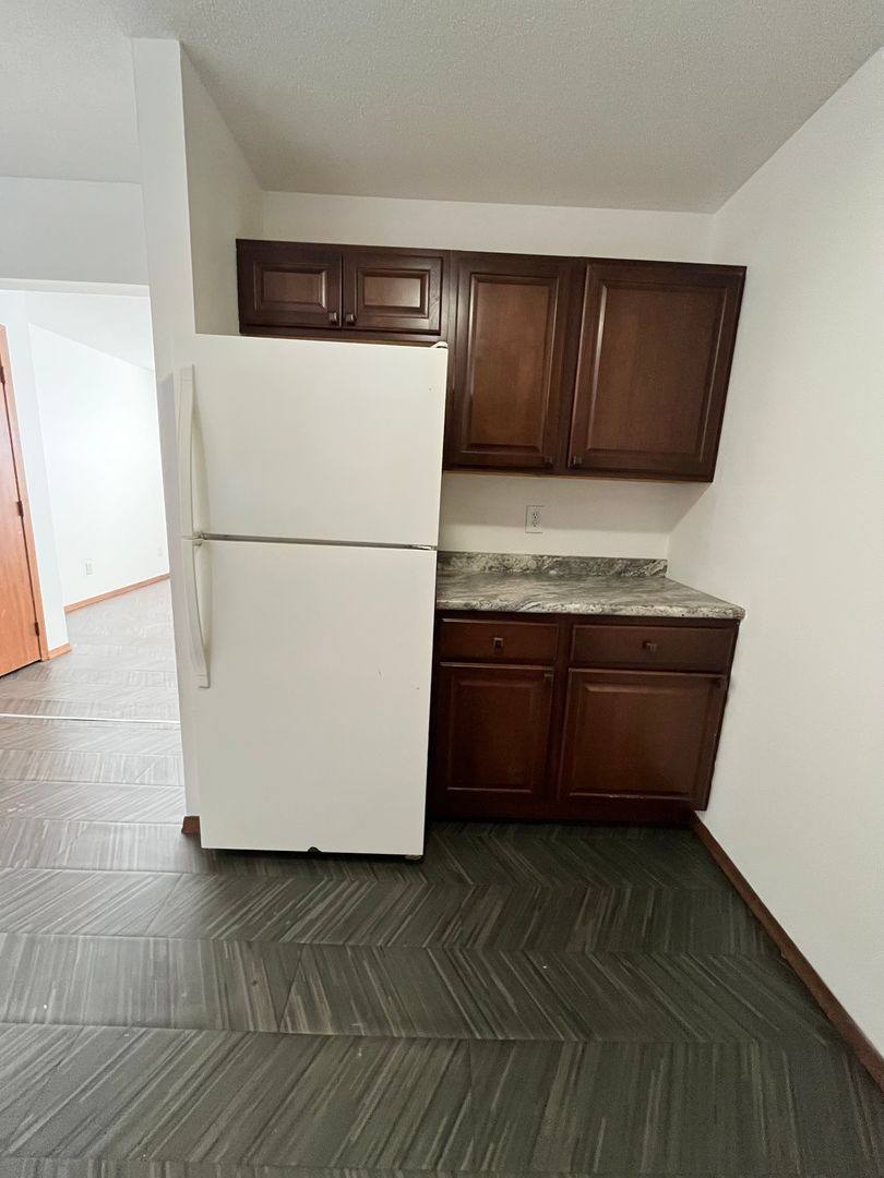 Apartment for rent at 3304 S Kiwanis Ave, Sioux Falls, SD 57105