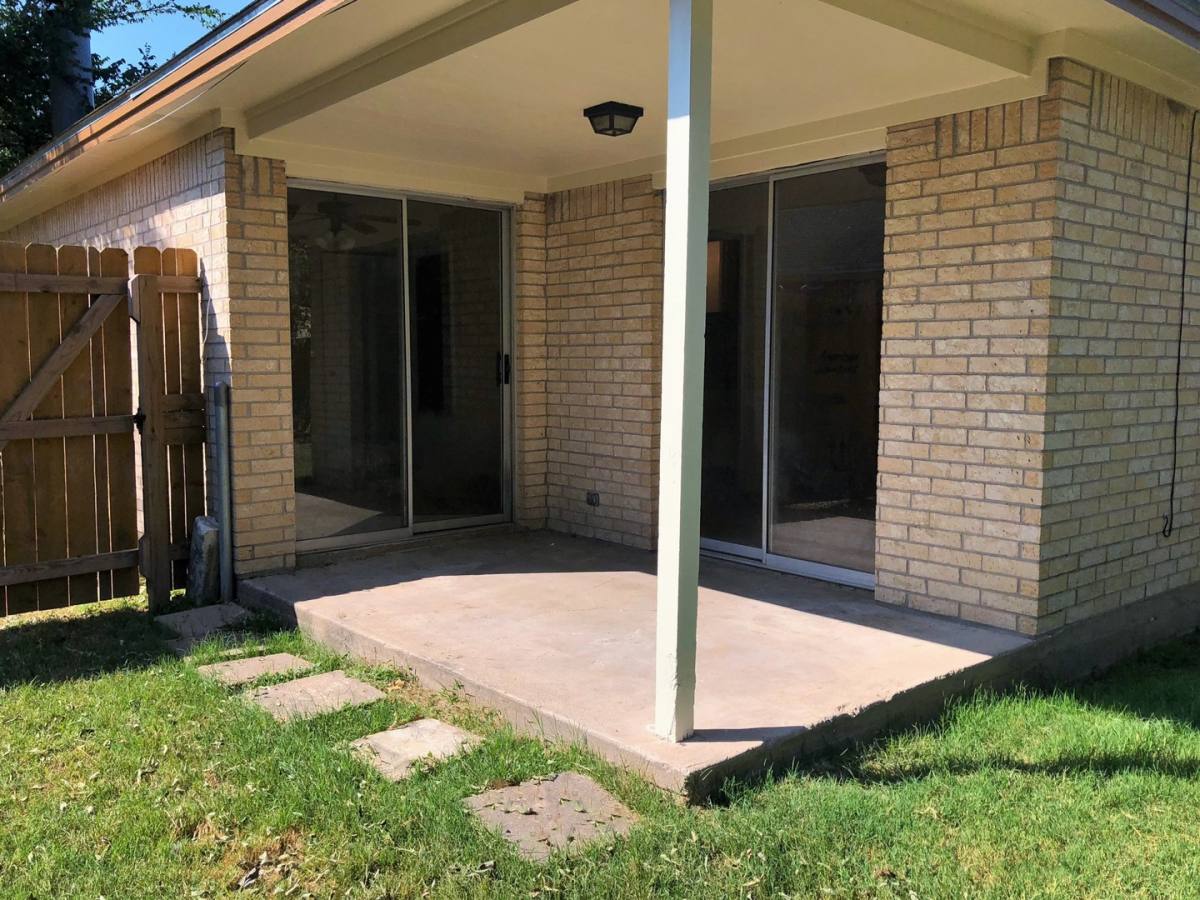 Townhouse for rent at 612 San Benito, College Station, TX 77845