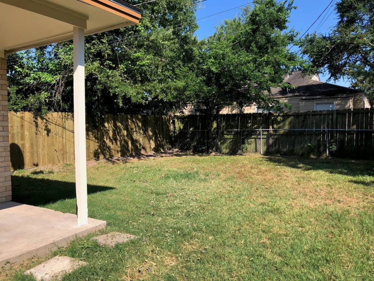 Townhouse for rent at 612 San Benito, College Station, TX 77845