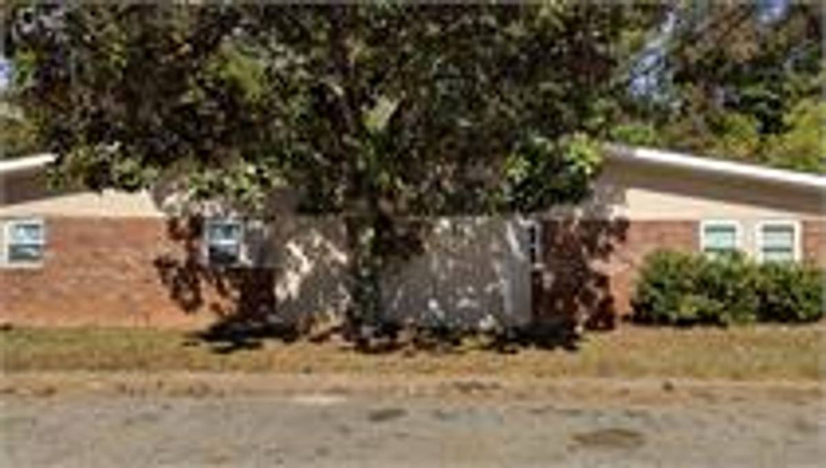 Apartment for rent at 4958 Central Dr, Stone Mountain, GA 30083
