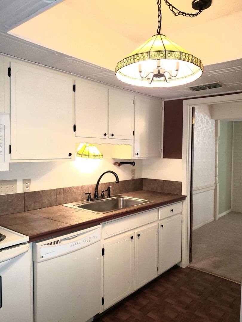 Townhouse for rent at 2140 Rexford Rd, Montgomery, AL 36116