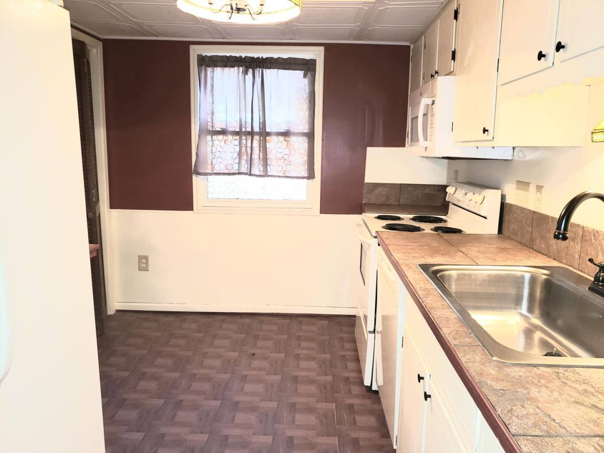 Townhouse for rent at 2140 Rexford Rd, Montgomery, AL 36116
