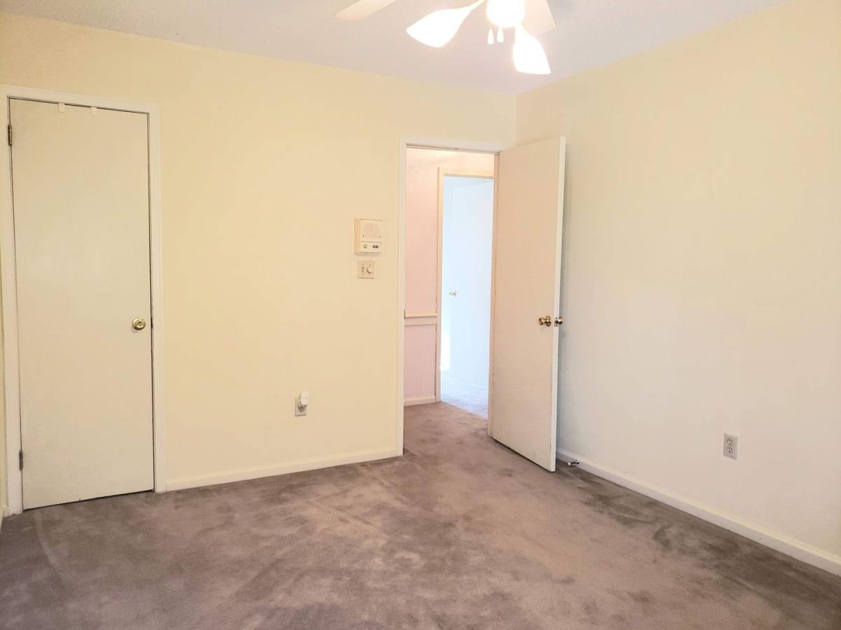 Townhouse for rent at 2140 Rexford Rd, Montgomery, AL 36116