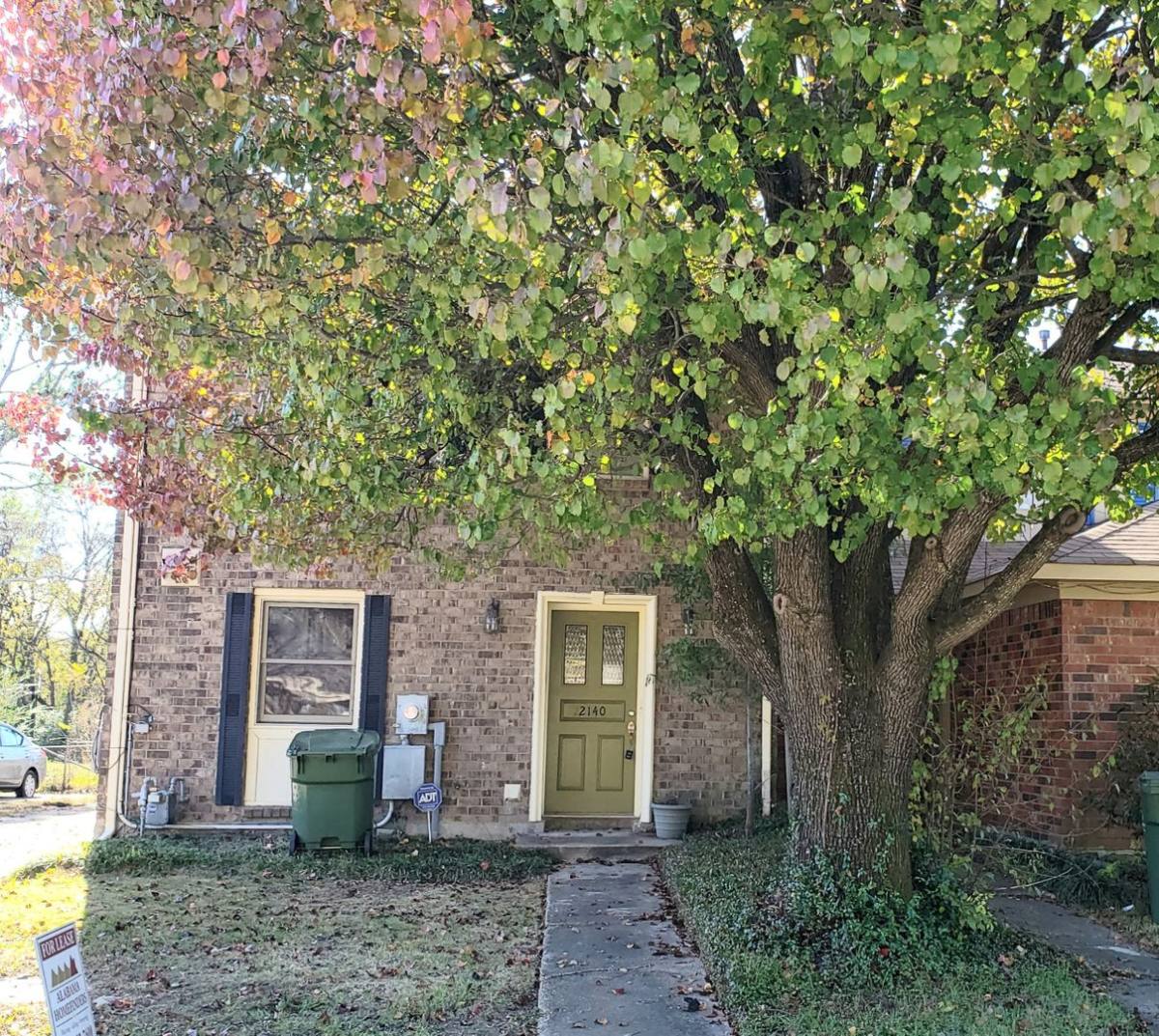 Townhouse for rent at 2140 Rexford Rd, Montgomery, AL 36116