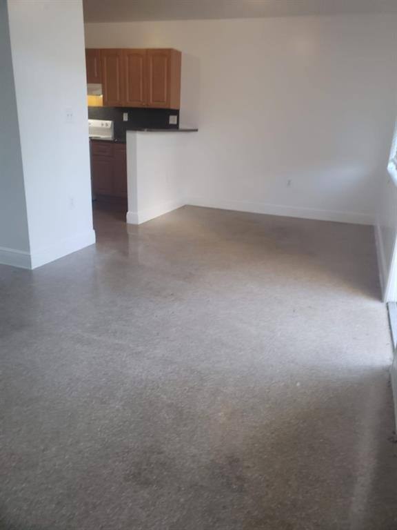 Apartment for rent at 717 NE 10th Ave #717-3, Hallandale, FL 33009